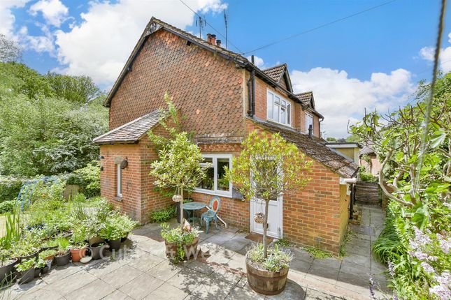 Woodside Cottages, Bedlow Lane, Cranleigh photo 2