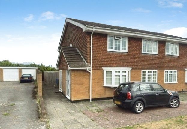 Studio flat on Avondale, Berkshire, £1,550/mo
