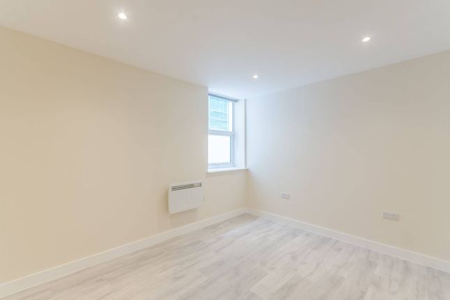 1 Bed Flat To Rent In Brixton Road Brixton London Sw9 Zoopla