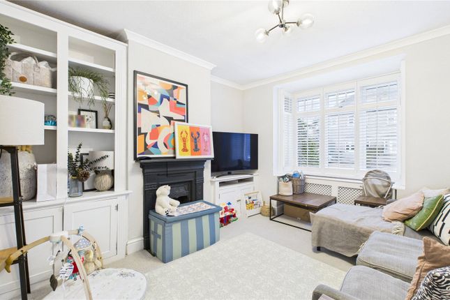 9, Alpha Road, Chobham photo 2