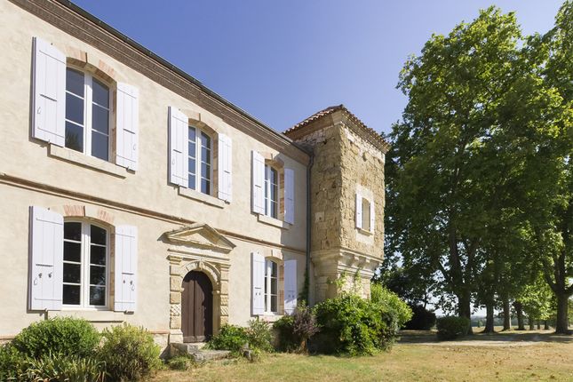 Property for sale in 32120 Mauvezin, France