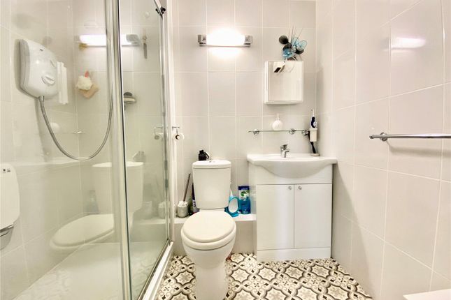 Flat 10, Homebreeze House,, Beach Street, Lancashire photo 4