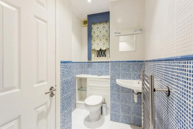2A Windsor Court, Moscow Road, London, W2 4SN, London photo 4