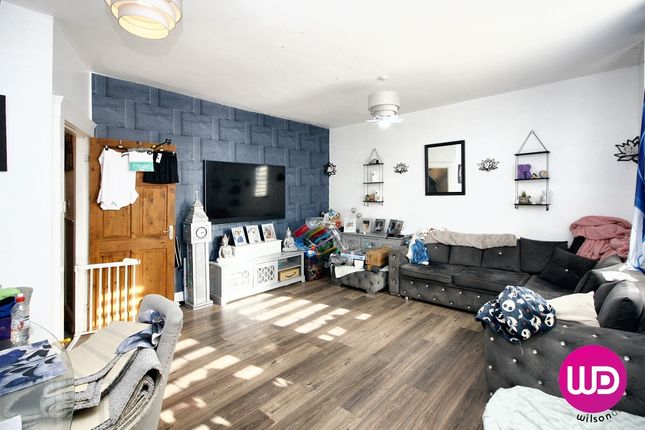 88 Faraday Grove, Gateshead photo 4