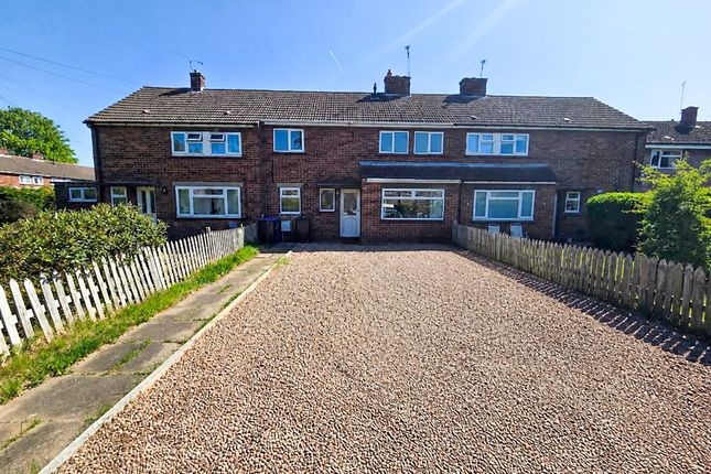 Studio terraced on 5 Hickman Crescent, Gainsborough, £140,000