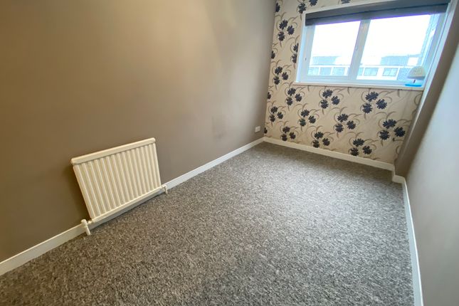 Flat to rent in St. Lukes Road South, Torquay