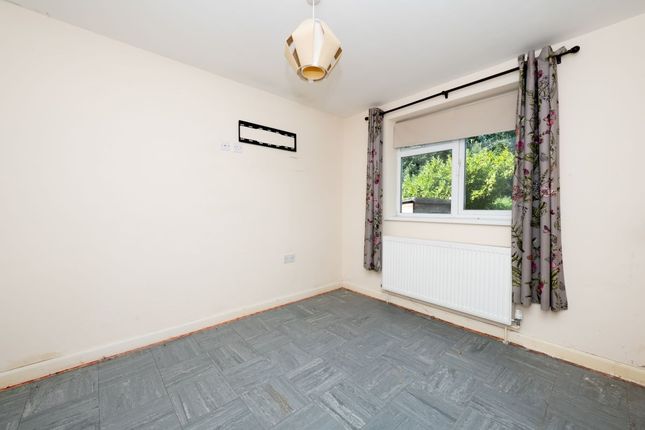 38, Birches Barn Road, Wolverhampton photo 3