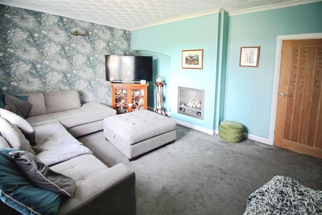36, Highfield Villas, Leeds photo 2