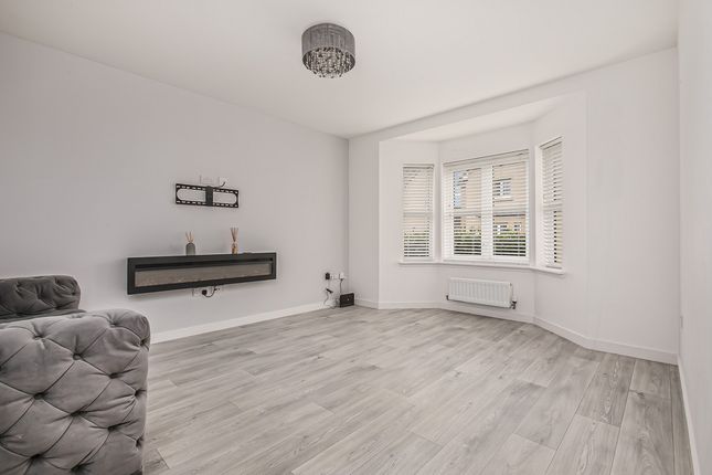 11, Blackhill Brae, Cowdenbeath photo 2