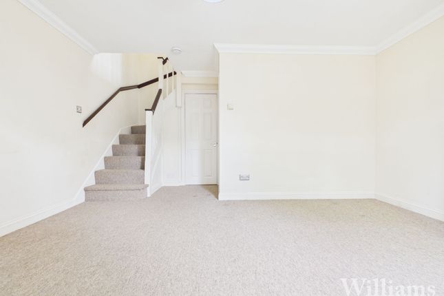151 Holly Drive, Aylesbury photo 4