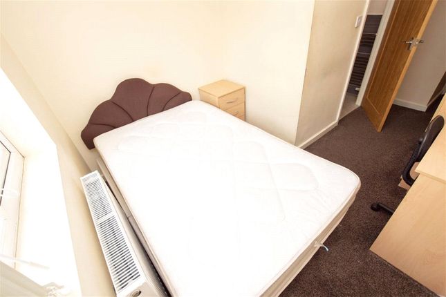 Room 4, 253, Heeley Road, Birmingham photo 5