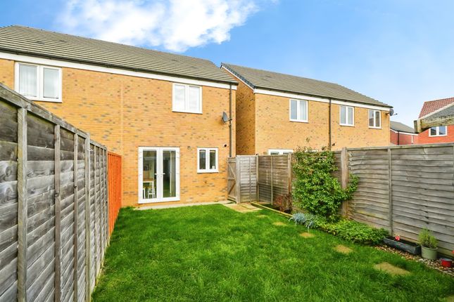 Whitley Close, Wantage photo 4