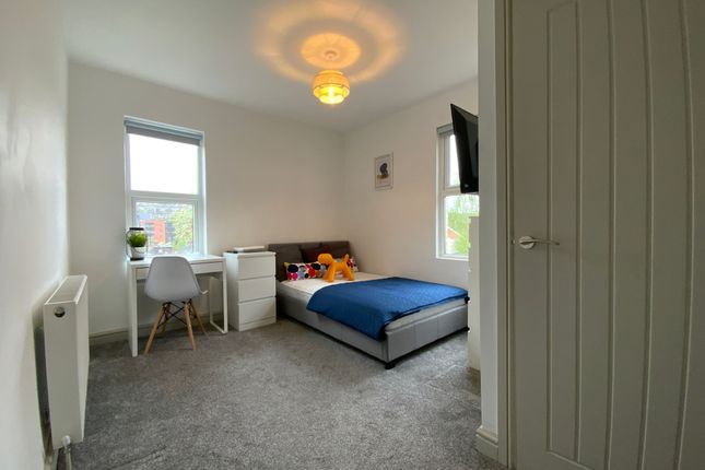 Ensuite Bedroom 4