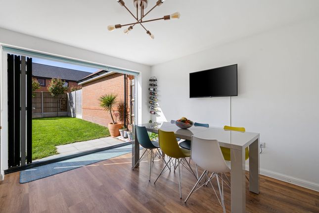 5, Harris Road, Chichester photo 4