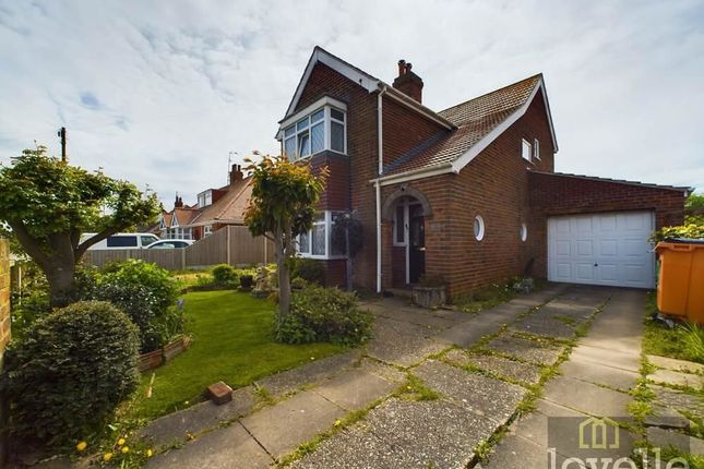 Thumbnail Detached house for sale in Wellington Road, Mablethorpe