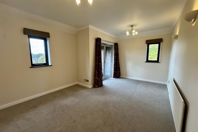 Twycross Road, Godalming photo 2