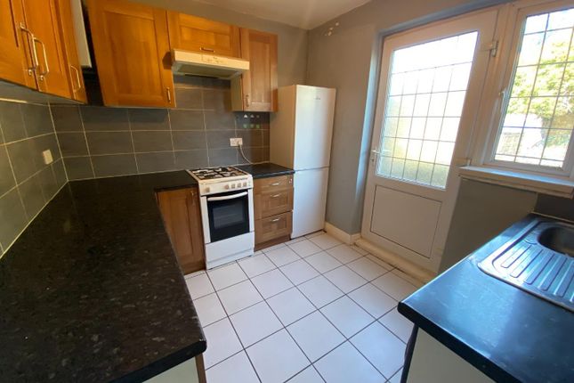 63, Barnmead Road, Dagenham photo 3