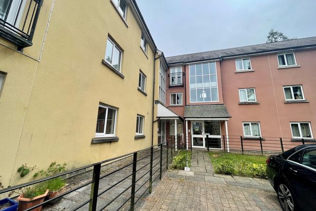 Thumbnail Flat to rent in Tovey Crescent, Plymouth