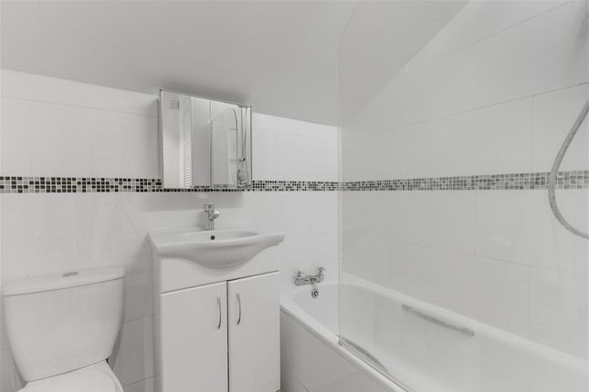 Flat for sale in Lanark Road, Maida Vale, London