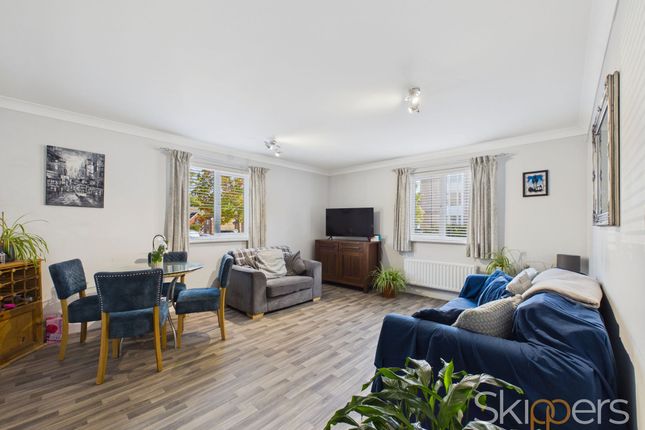 4 Running Foxes Lane, Ashford photo 2