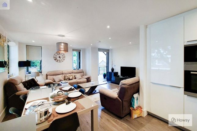 Flat for sale in Albany Court, Chiswick
