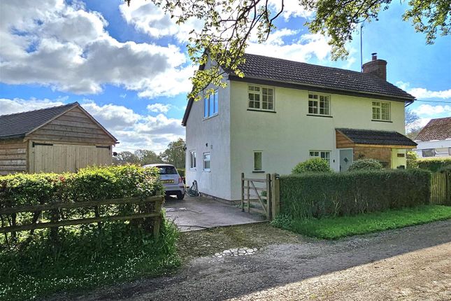 Thumbnail Detached house for sale in Four Oaks, Newent