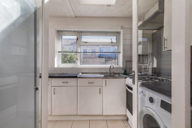 10, Woodcroft Avenue, Bristol photo 4