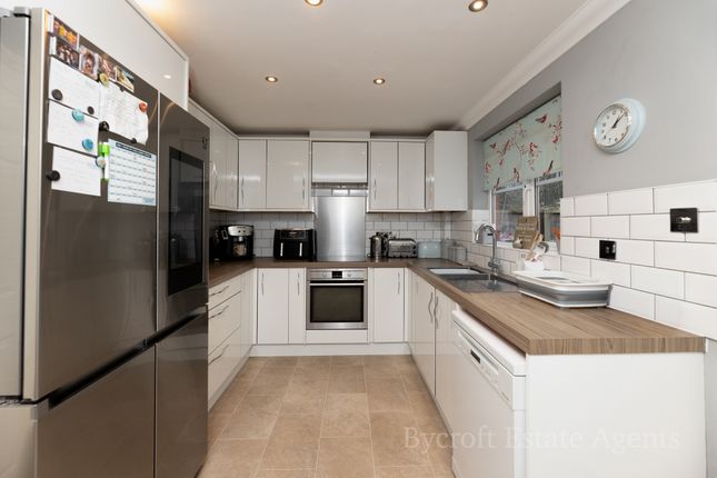 22, Sharpe Way, Great Yarmouth photo 2
