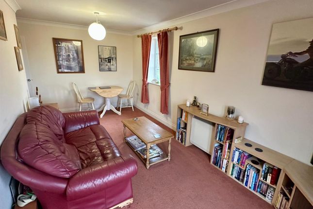 10, Broomfield Walk, Hereford photo 2