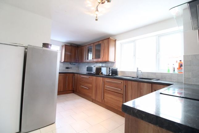 71, Milton Way, Dunstable photo 4