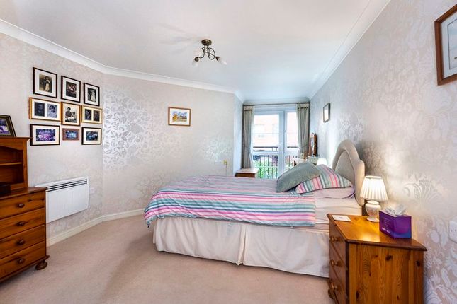 Property for sale in 2 Bedroom Ground Floor Retirement Flat, Medway Wharf Road, Tonbridge