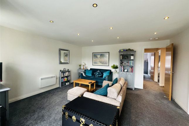 Flat for sale in Archdale Close, Chesterfield, Derbyshire