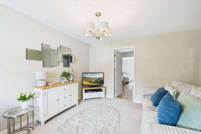 13, Marwood Close, Wymondham photo 4
