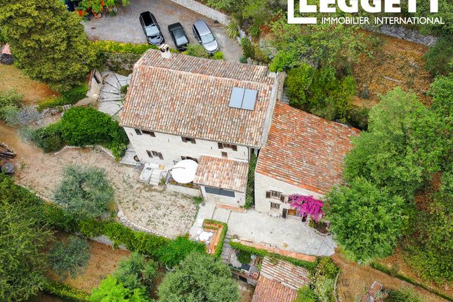Villa for sale in Carros, Alpes-Maritimes, Provence-Alpes-Côte D'azur