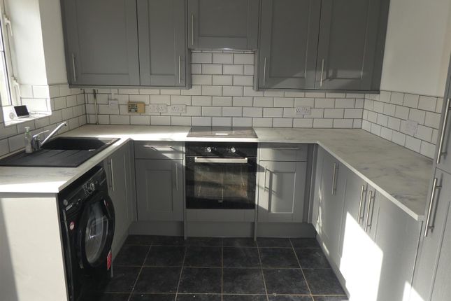 14, Heyford Way, Herts photo 4