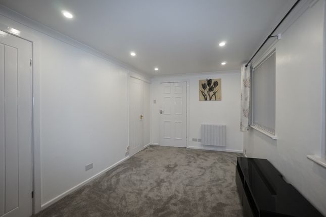 51, Abinger Road, Garswood, Wigan photo 5