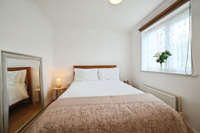 88, Jersey Drive, Wokingham photo 4