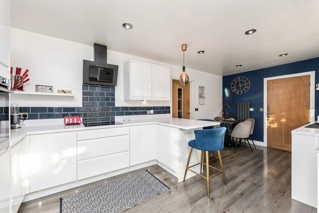 15, Old Farm Way, PONTEFRACT photo 2