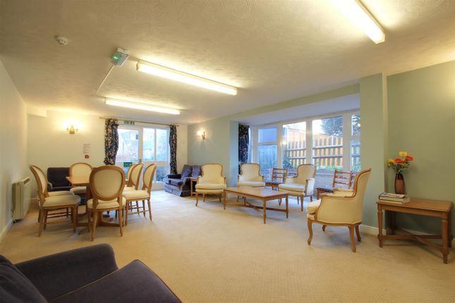 Flat for sale in Church Lane, Kings Langley