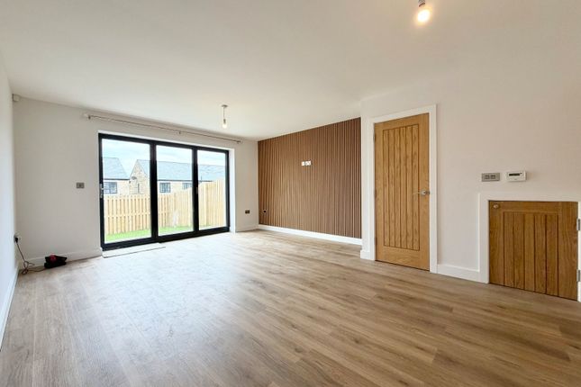 1, Woodland Court, Barnsley photo 2