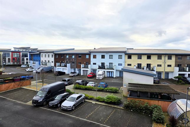 47, St. Stephens Court, Swansea photo 4