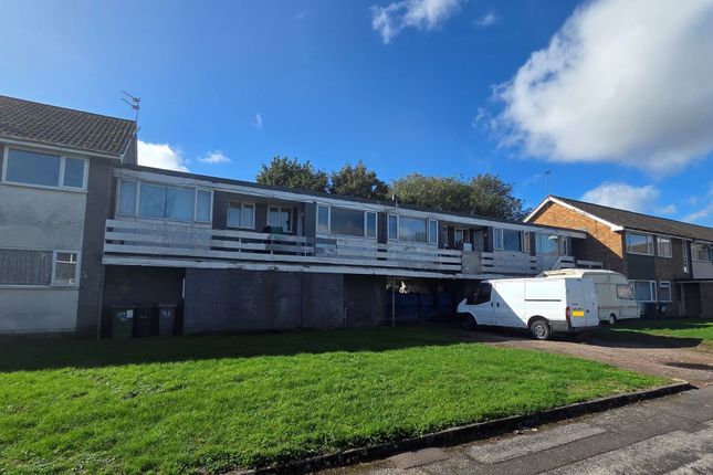 1-bed flat on 44, Tudor Court, Tipton, £39,000