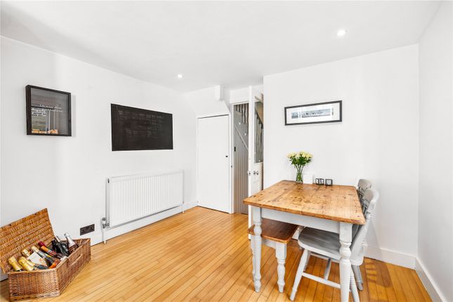 Terraced house to rent in Havelock Road, Brighton, East Sussex