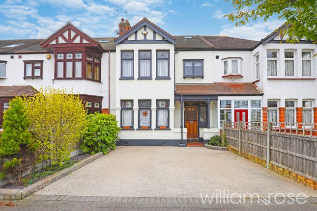 Terraced house for sale in Cheyne Avenue, South Woodford, London