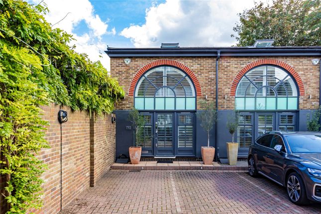 Thumbnail Semi-detached house for sale in Kew Foot Road, Richmond