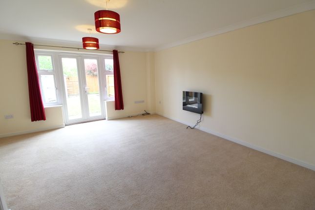 29, Juniper Road, Bury St Edmunds photo 4
