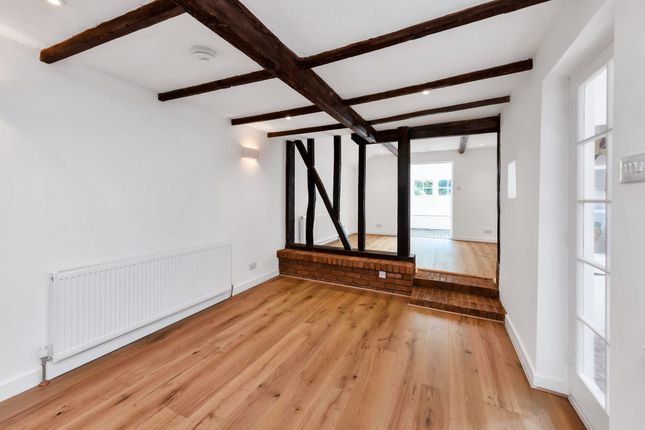 91 High Street, Royston photo 4