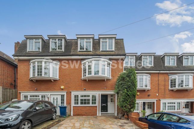 Thumbnail Town house for sale in Marsh Lane, Mill Hill, London