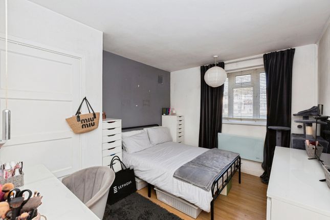 434A,, Longbridge Road, Barking photo 3