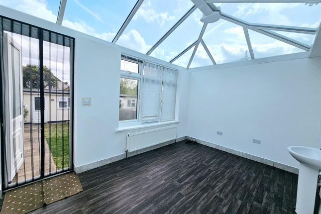 37, Eastcote Road, Welling photo 4